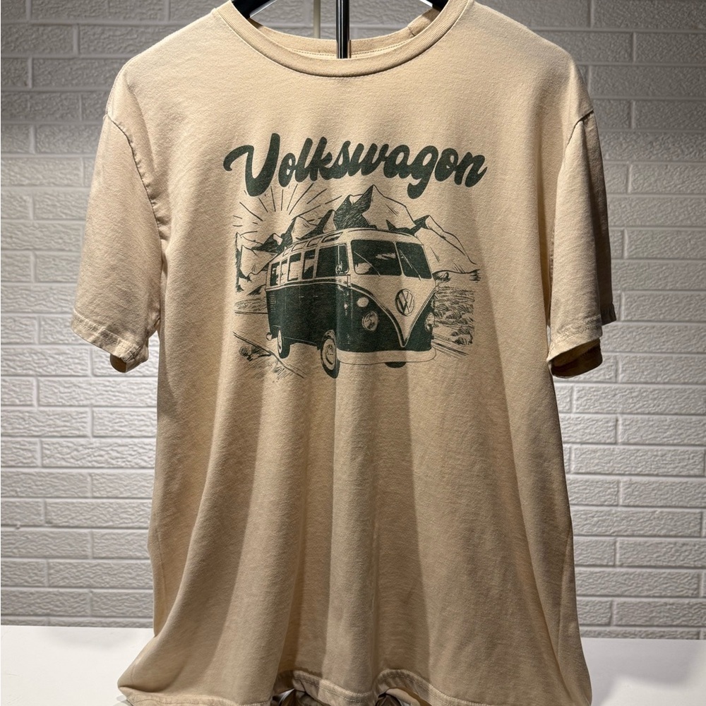 Tan Short Sleeve Tee with Vintage VW‎ Design